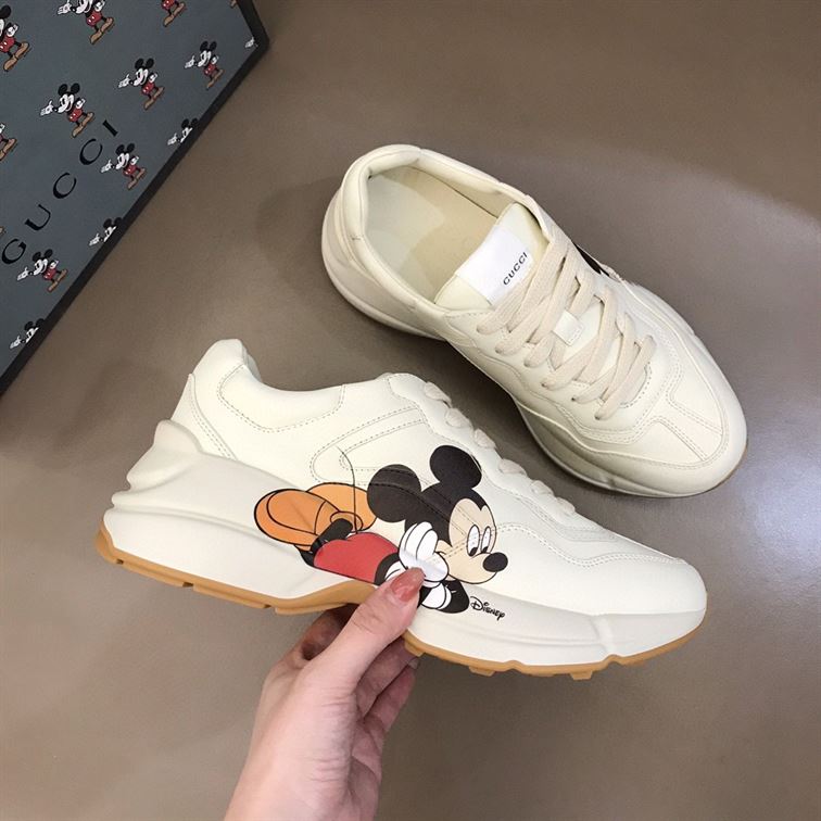 Gvc*1 RHYTON X DISNEY GCC011