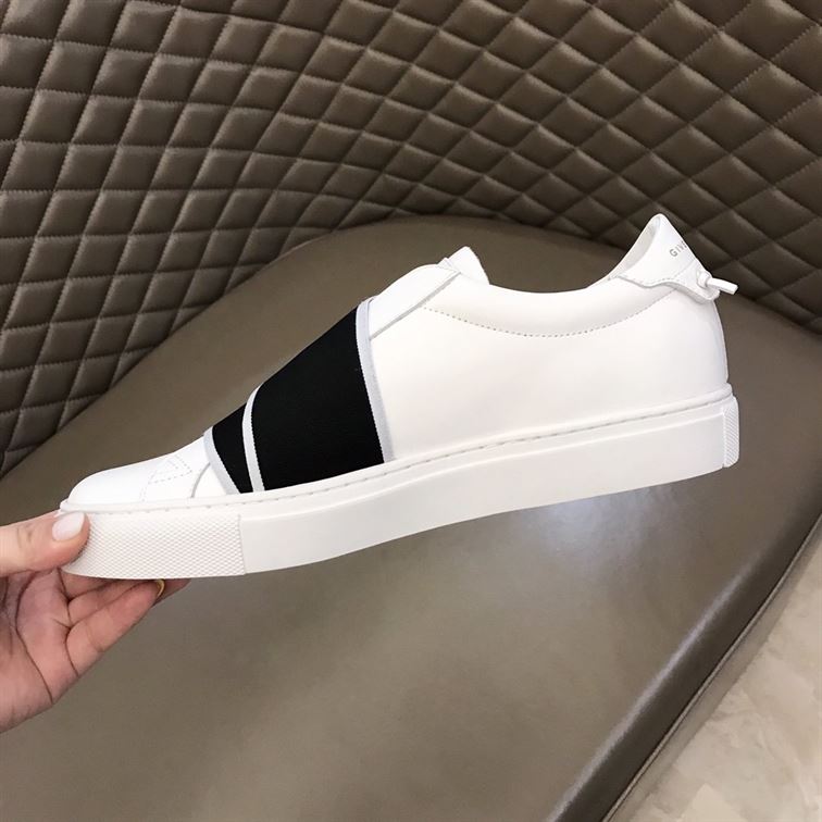 GIVENCHY ELASTICATED LOGO STRAP SNEAKERS GVC004