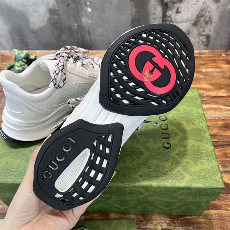 Gvc*1 RUN SIDE-STRIPE SNEAKERS GCC096