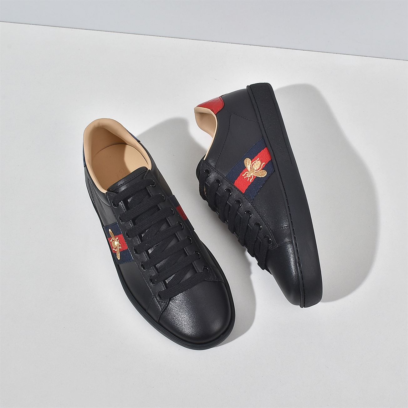 Gvc*1 Dupes Shoes MENS ACE EMBROIDERED SNEAKER GCC026