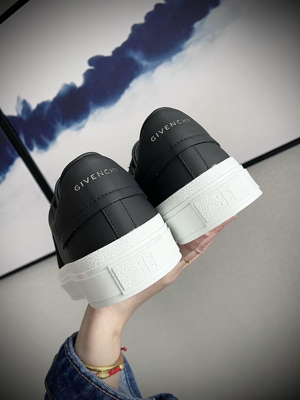 GIVENCHY SNEAKERS WITH ELASTIC BAND GVC002