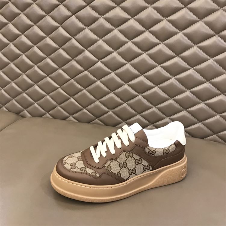 Gvc*1 MEN S GG EMBOSSED SNEAKER   GCC033