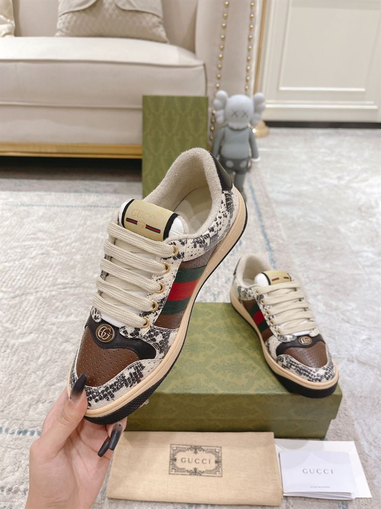 Gvc*1 SCREENER PYTHON-EMBOSSED LEATHER SNEAKER   GCC108