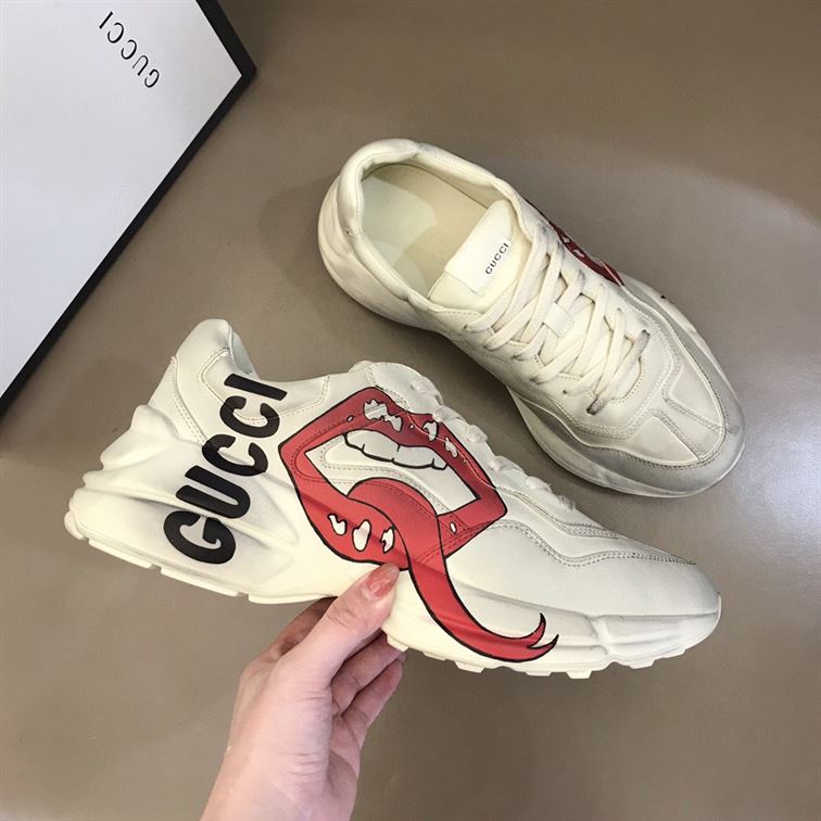 Gvc*1 RHYTON SNEAKER WITH MOUTH PRINT GCC016