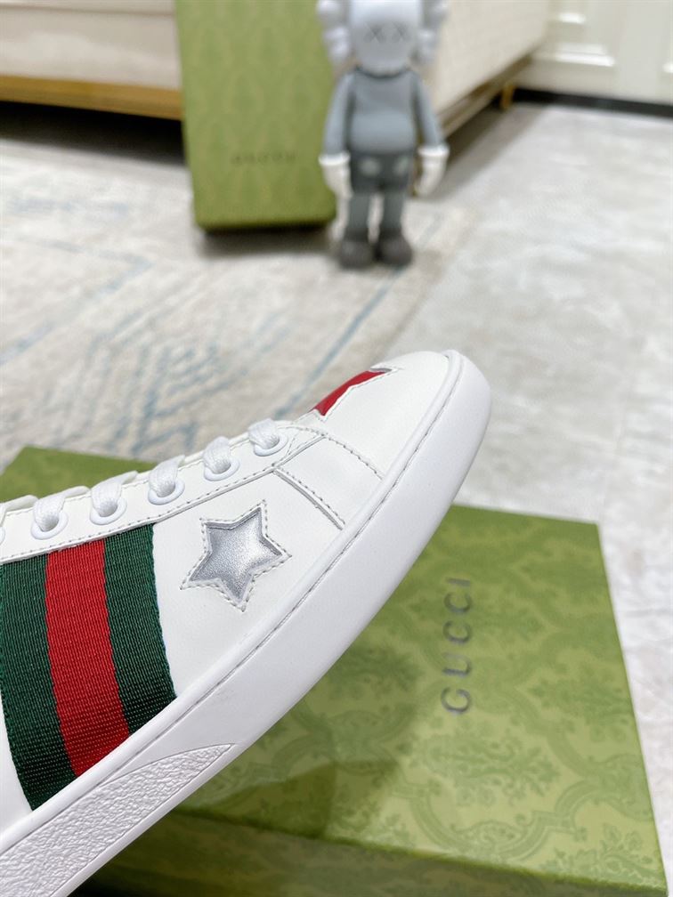 Gvc*1 Dupes Shoes ACE EMBROIDERED SNEAKER   GCC088