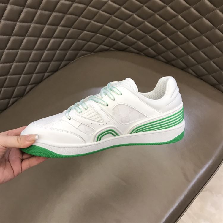 Gvc*1 BASKET SNEAKERS IN WHITE AND GREEN   GCC032