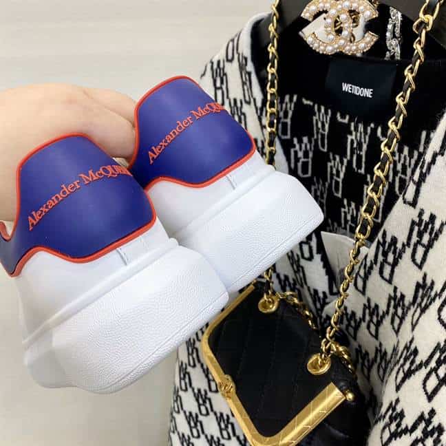 A1exa*der Mcqv*en SNEAKER AM23