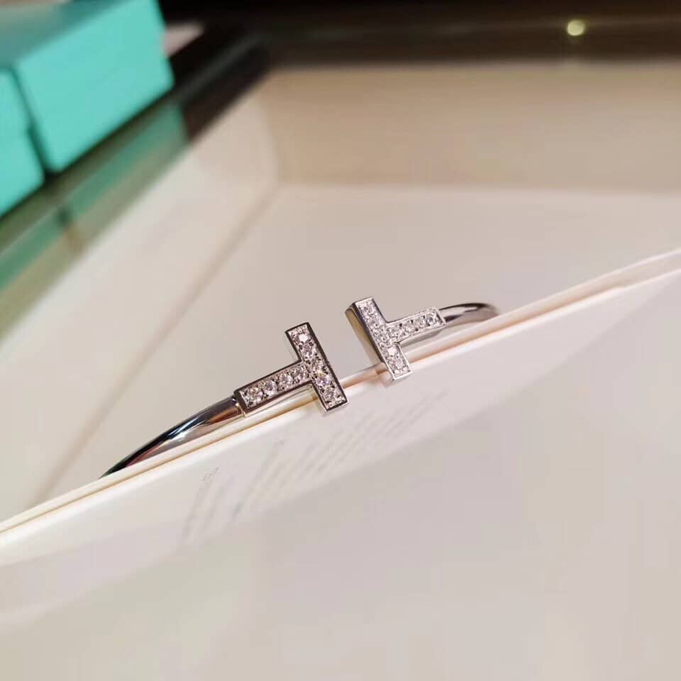Knockoff T*f*ny Logo Bracelet