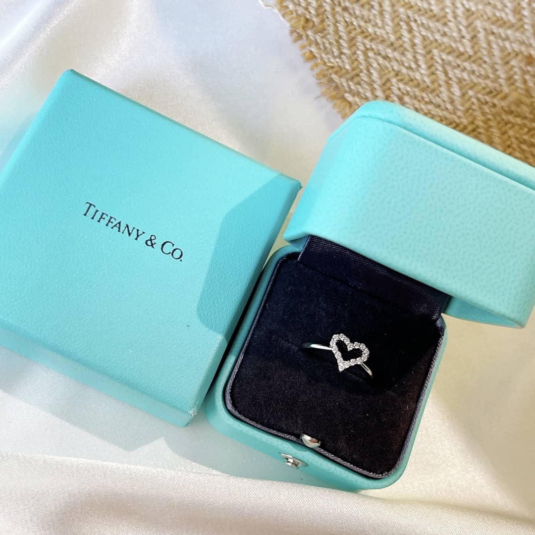 Designer T*f*ny Classic Ring