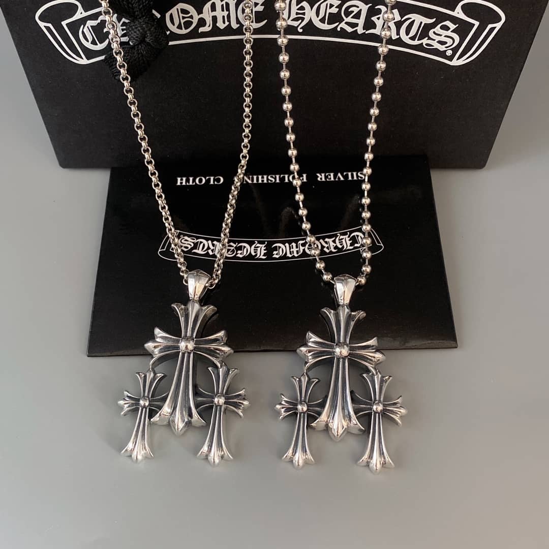 Designer Ch*0me He**ts Classic Necklace