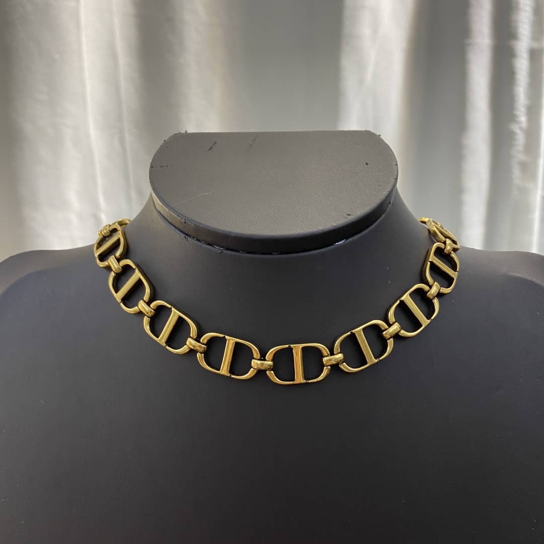 7 Star Chr1st1an D10r Necklace