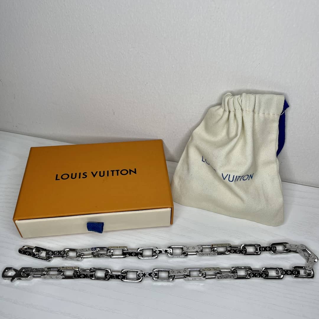 Replica L0vis Vvtt0n Necklace
