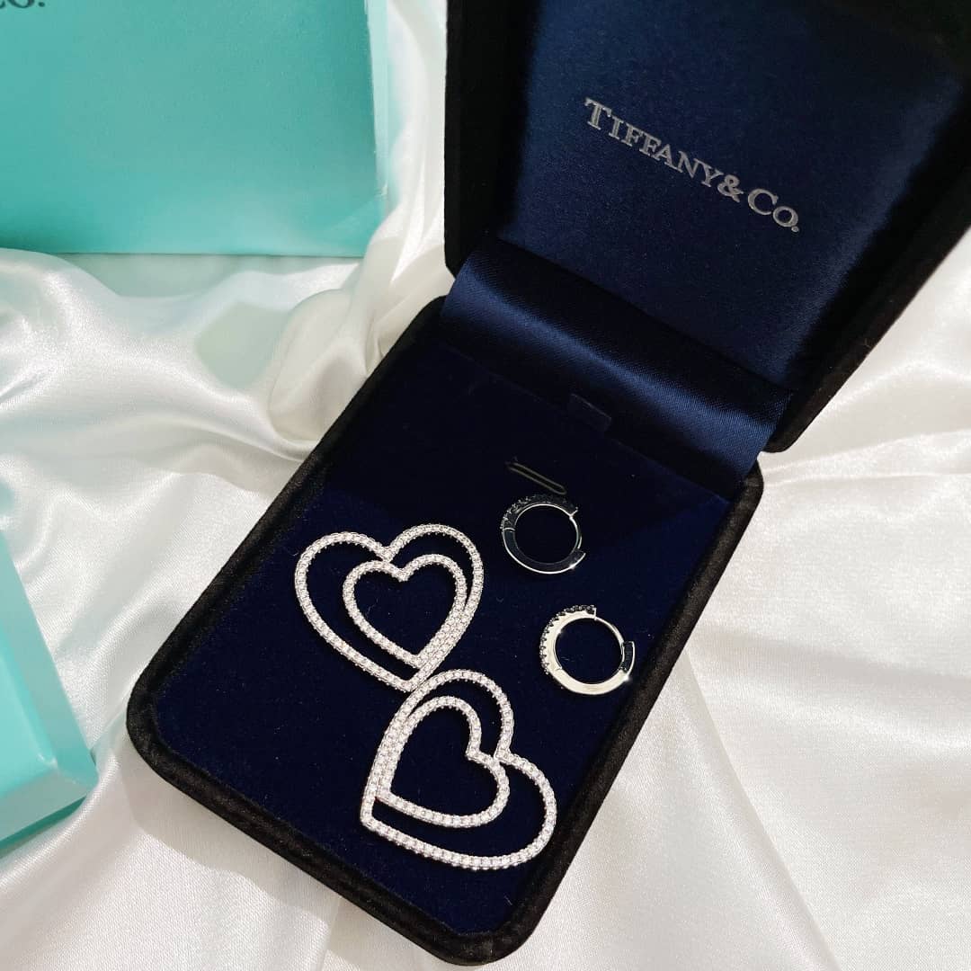 Designer T*f*ny Classic Earring