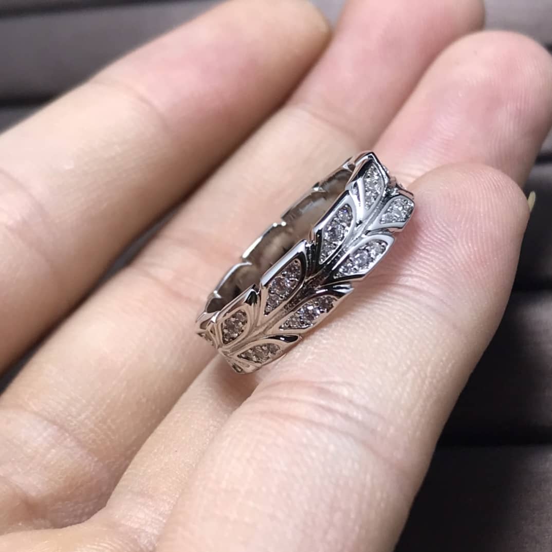 Designer T*f*ny Classic Ring
