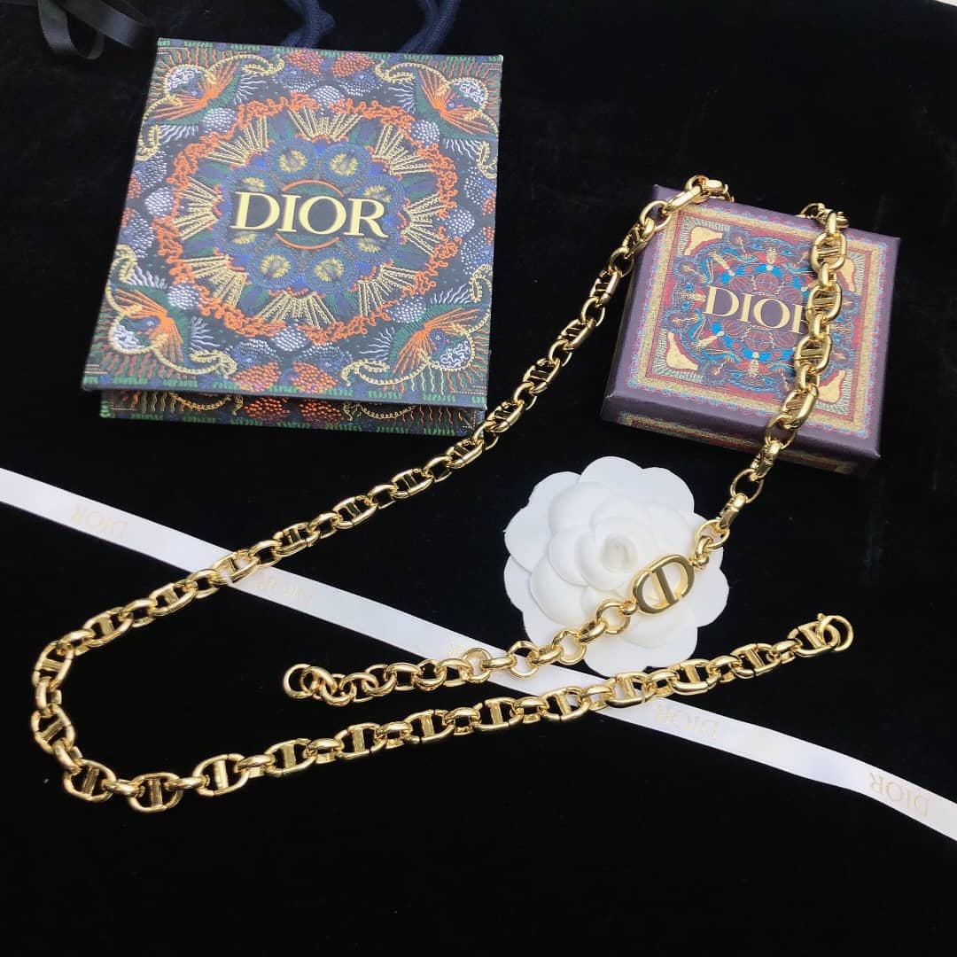 Wholesale Chr1st1an D10r Logo Necklace