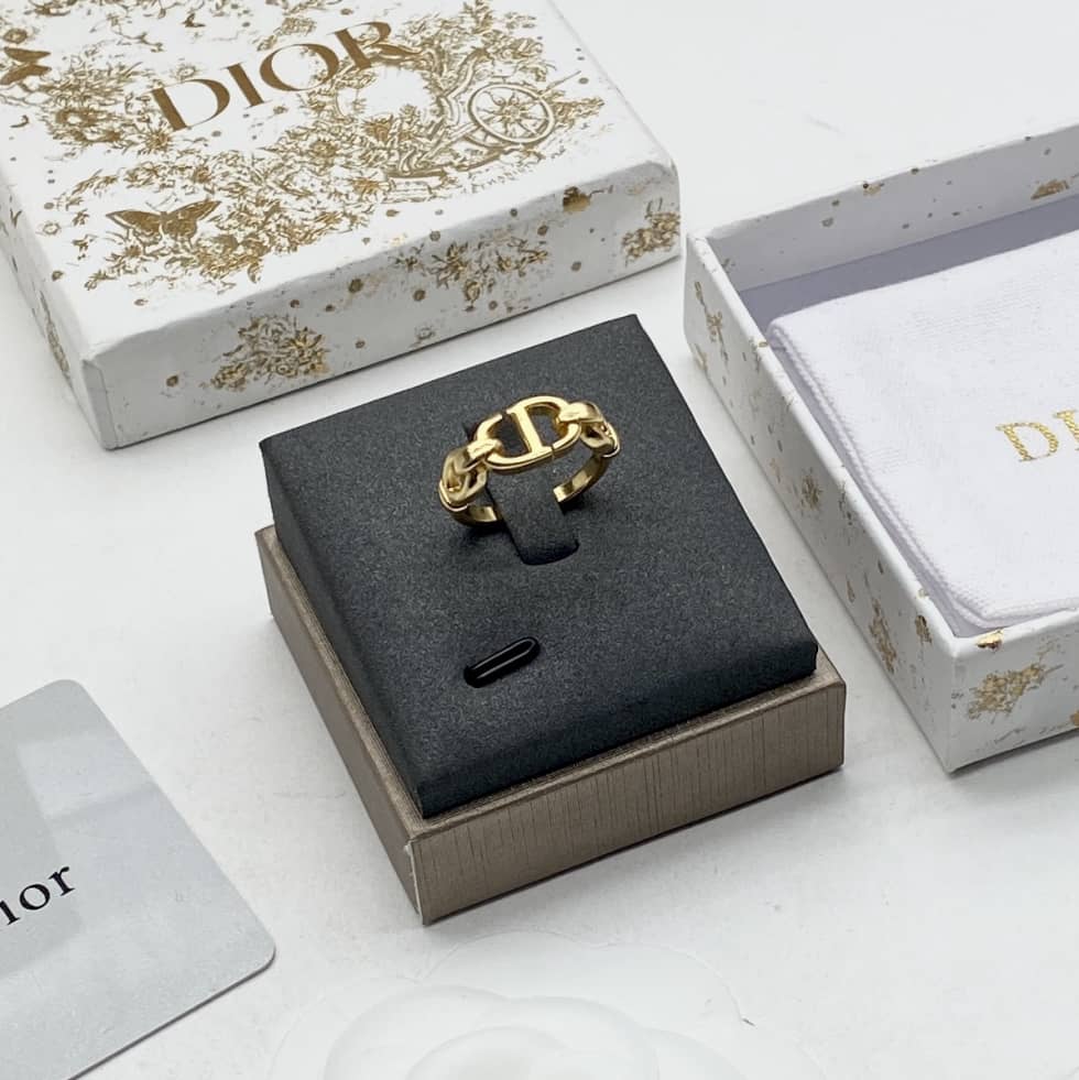High Quality Chr1st1an D10r Ring