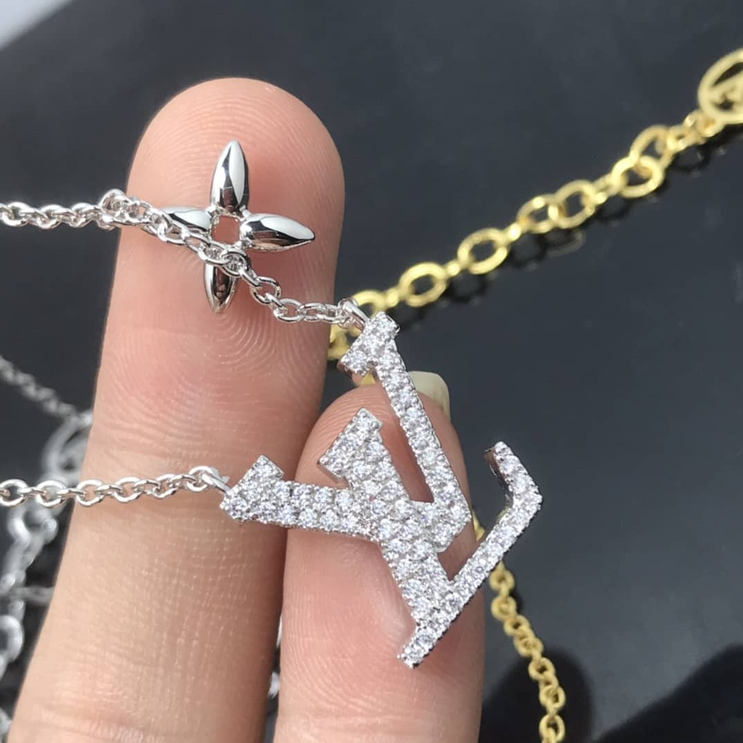 Fake L0vis Vvtt0n Logo Necklace