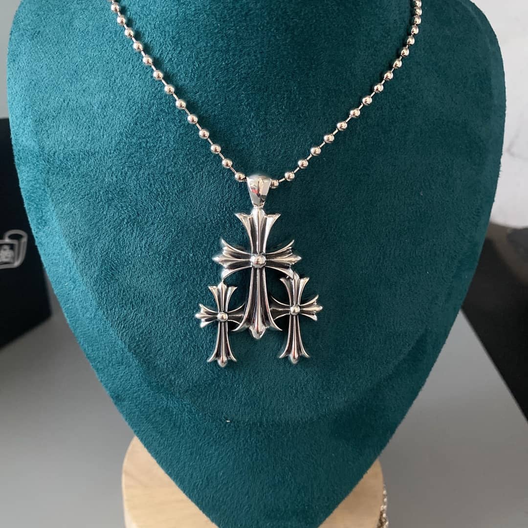 Designer Ch*0me He**ts Classic Necklace