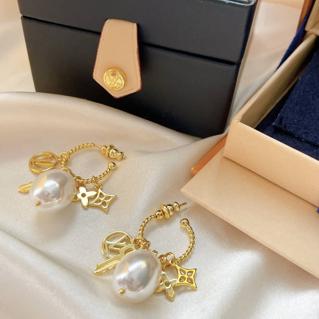 Top Quality L0vis Vvtt0n Earring