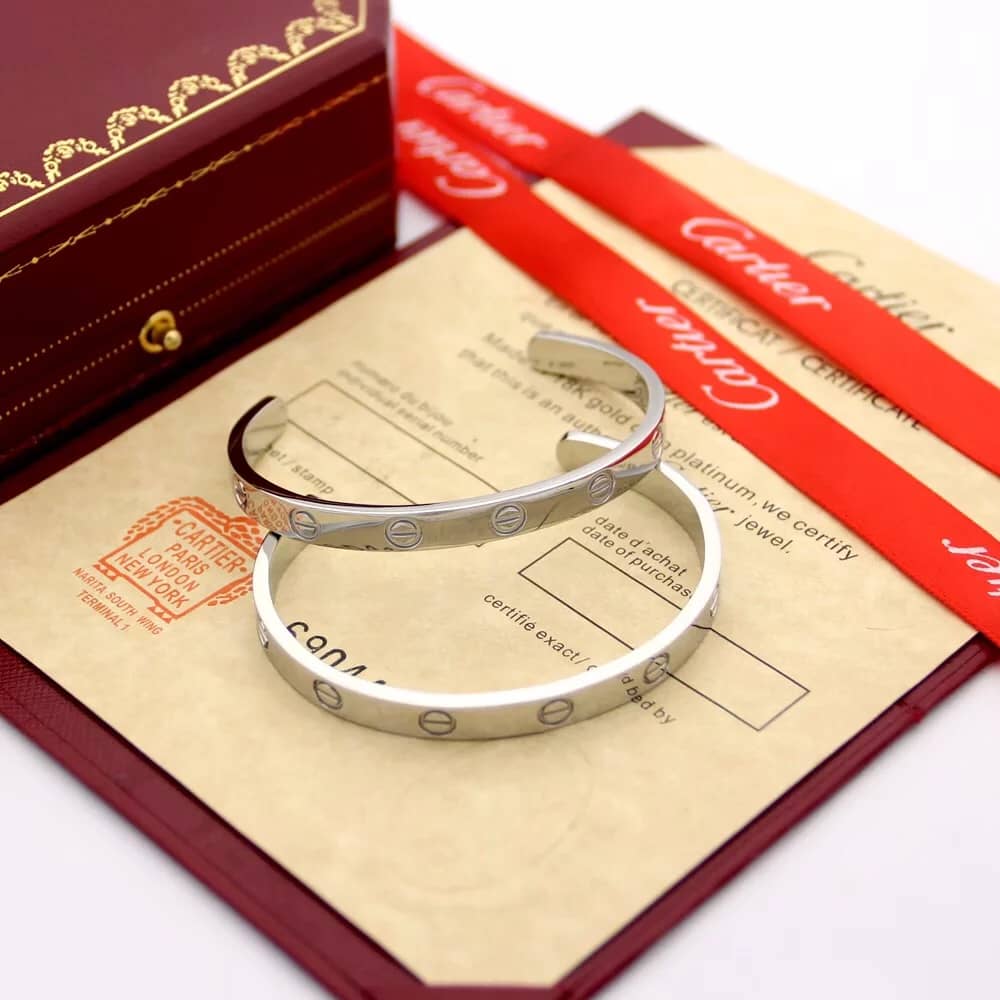 Ca*t1er Bracelet Dupe Logo