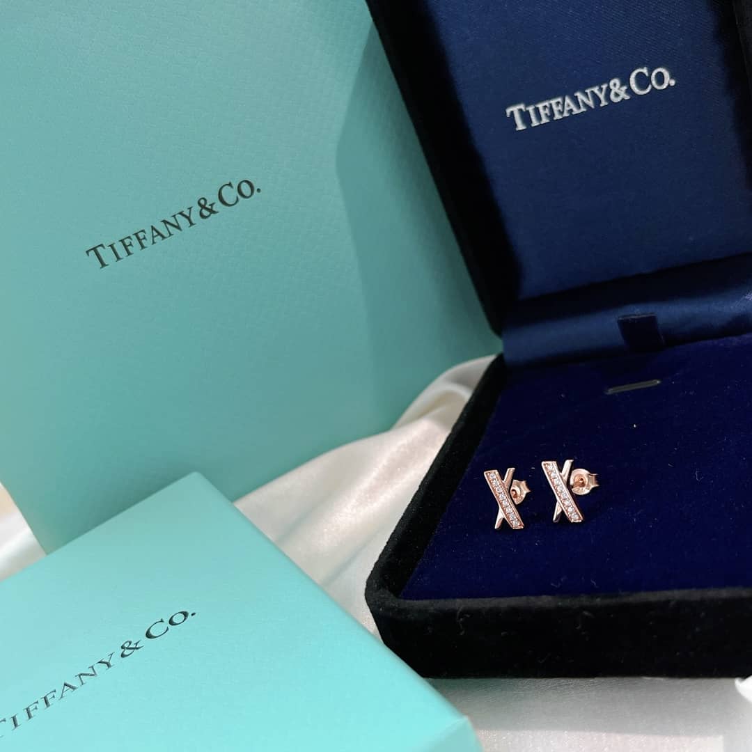 7 Star T*f*ny Earring