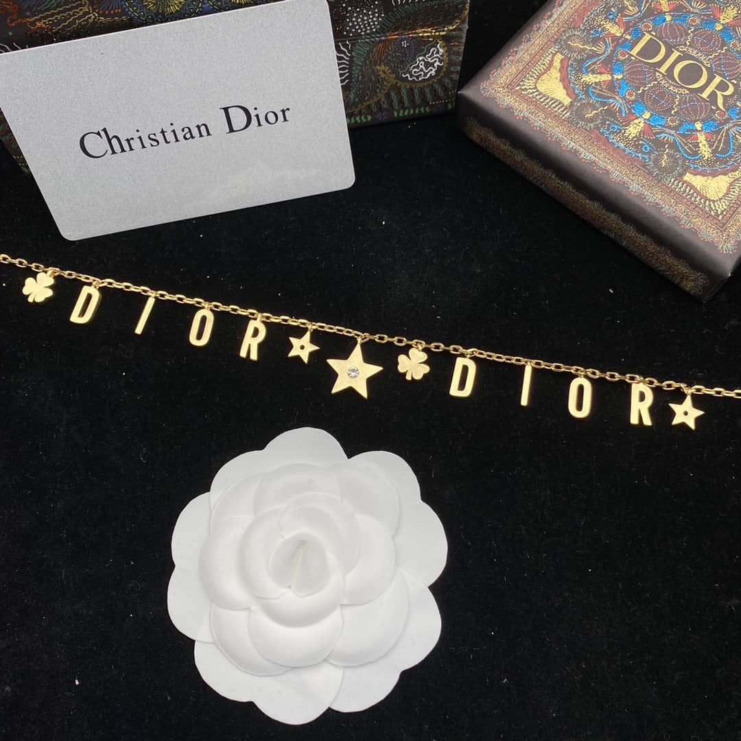Luxury Chr1st1an D10r Classic AAA+ Necklace