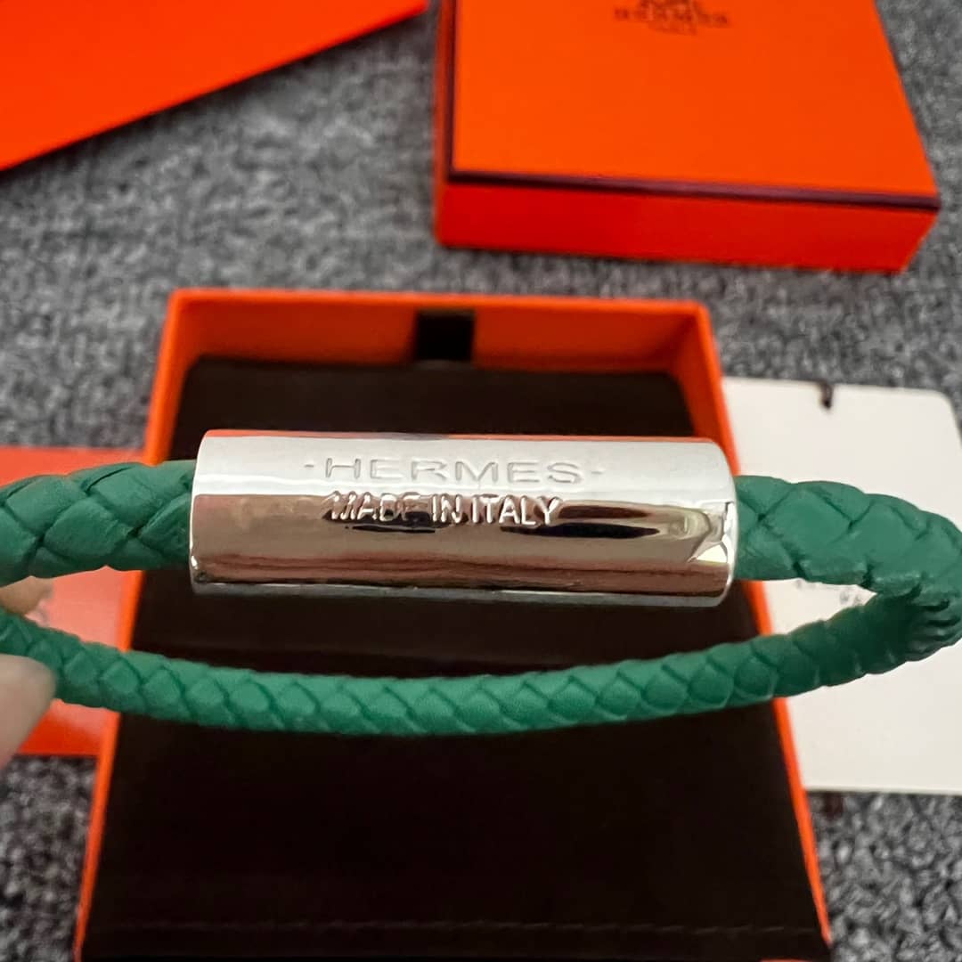 H**me5 Bracelet First Copy