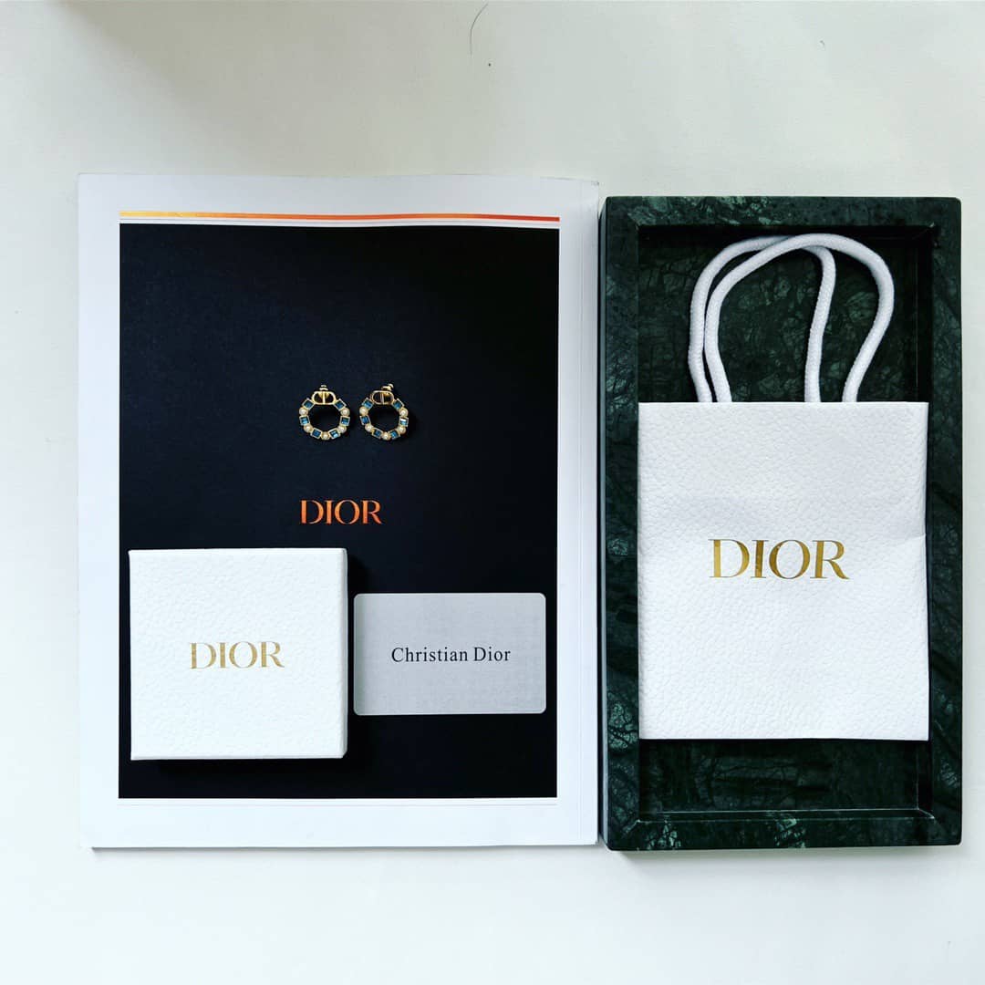 Top Quality Chr1st1an D10r Earring