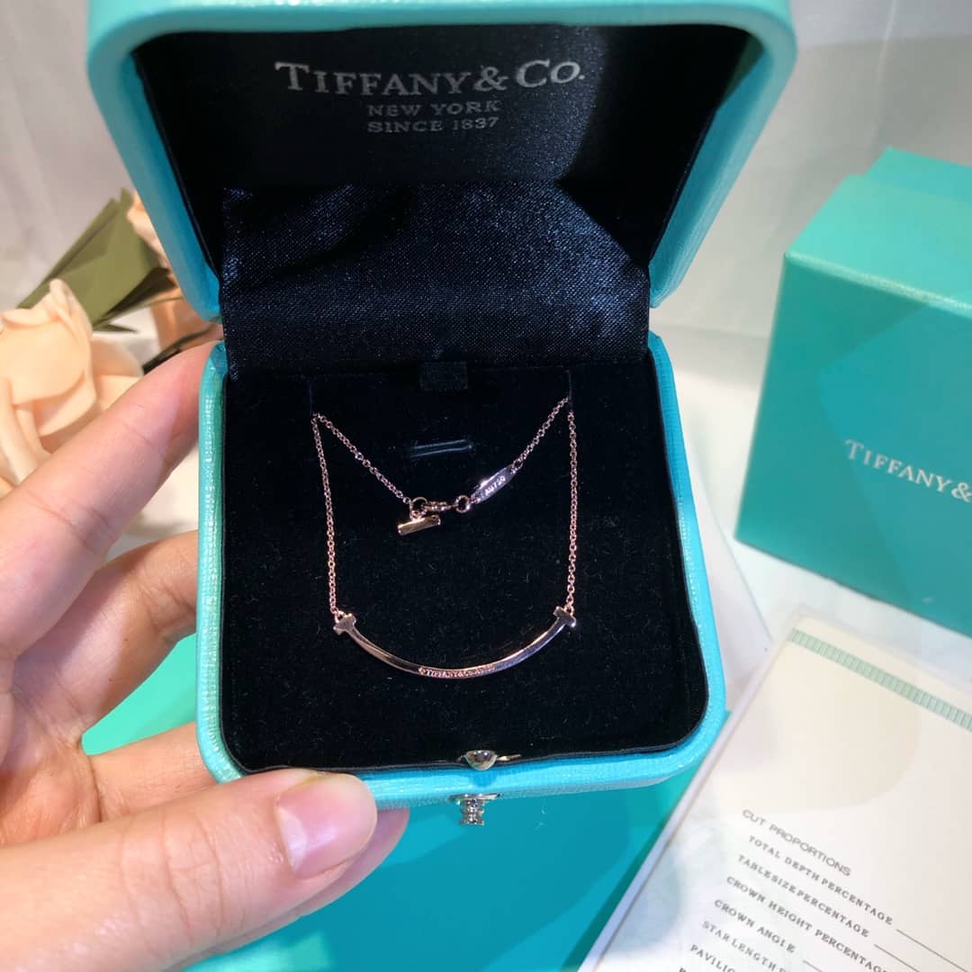 Knockoff T*f*ny Logo Necklace