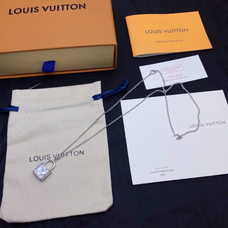 High Quality L0vis Vvtt0n Necklace