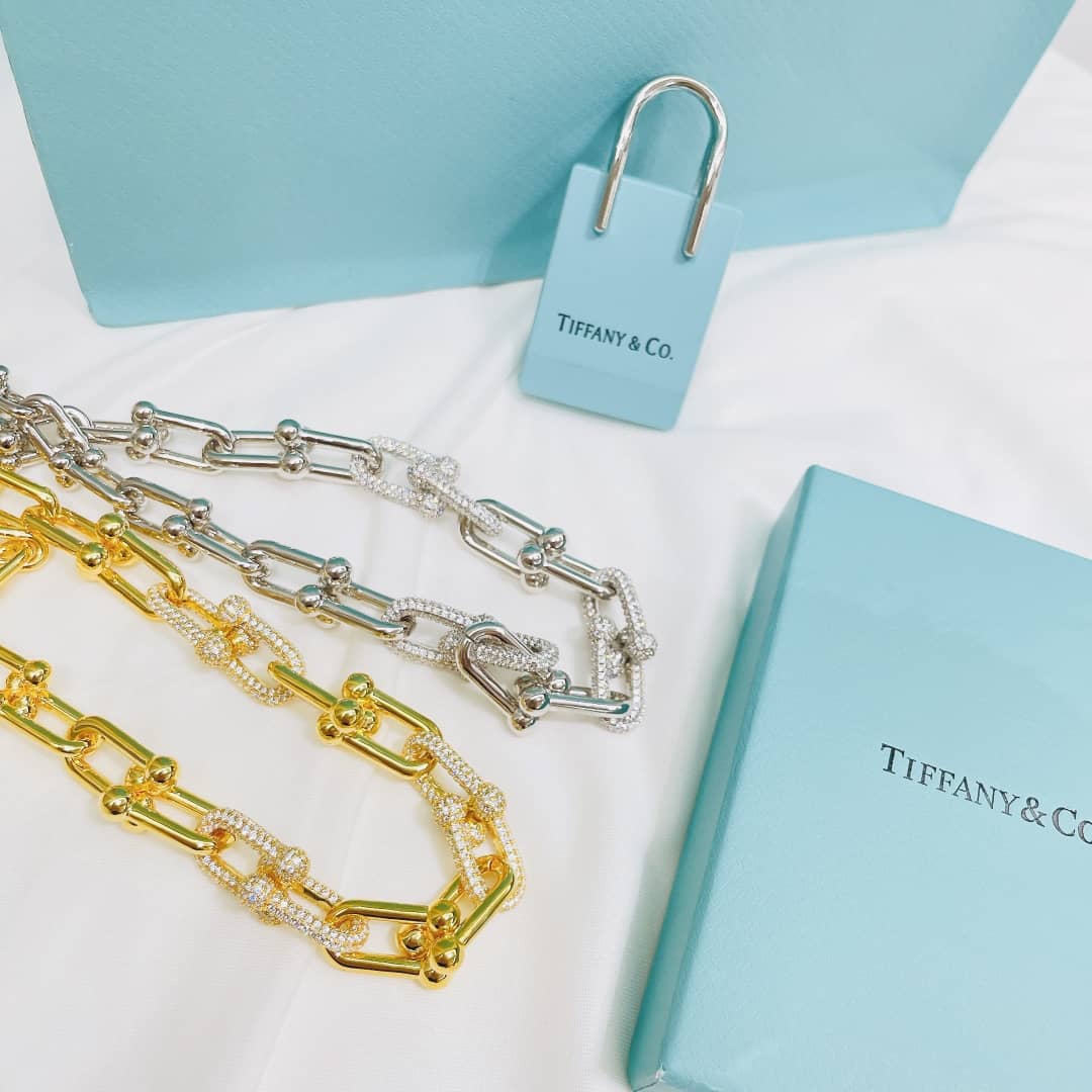 T*f*ny Necklace For Sale