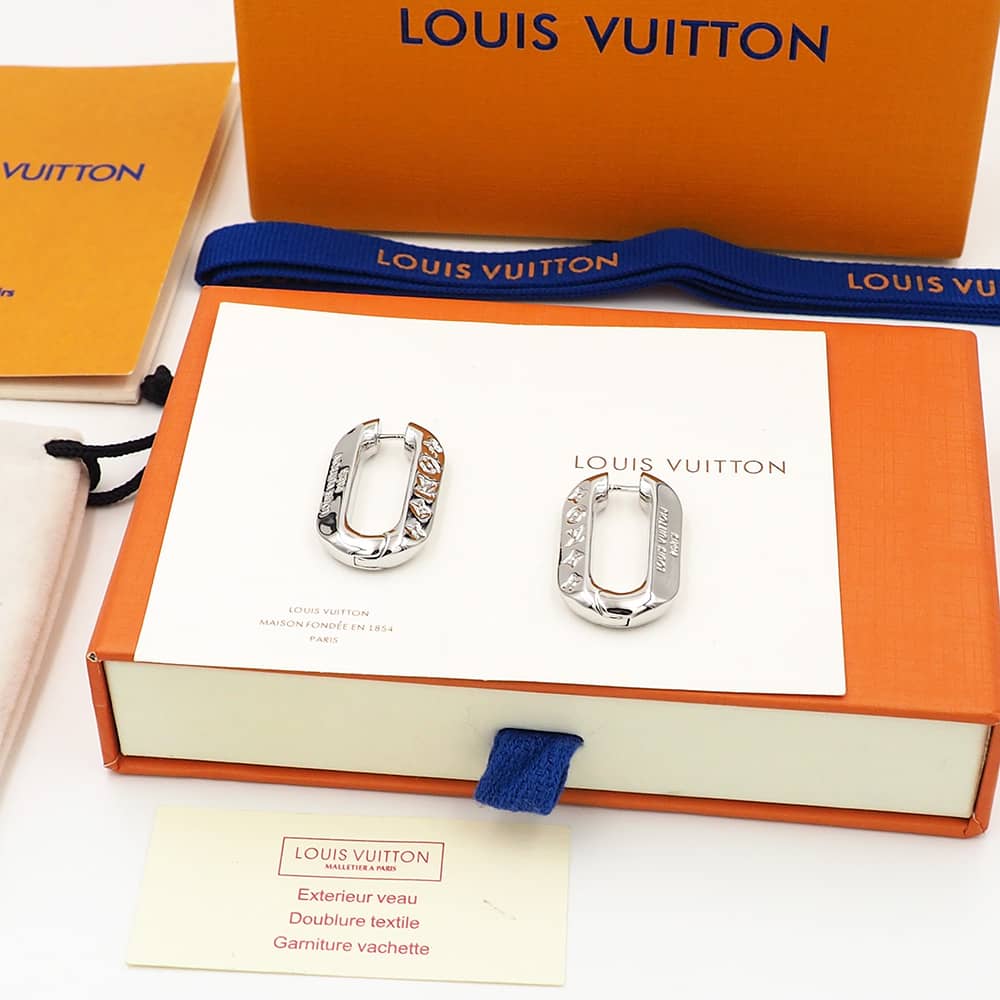Fake L0vis Vvtt0n Logo Earring