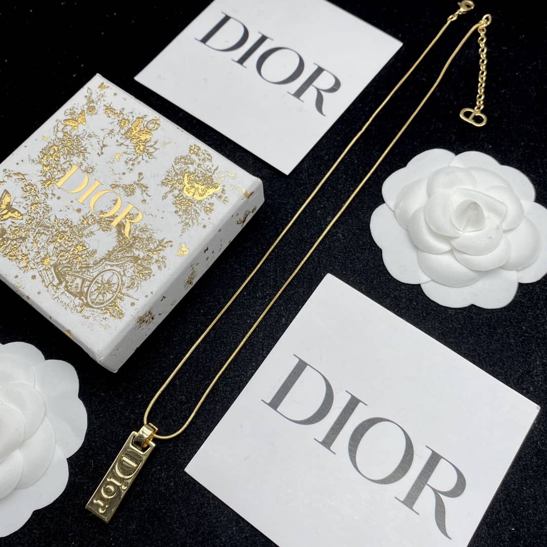 High Quality Chr1st1an D10r Necklace
