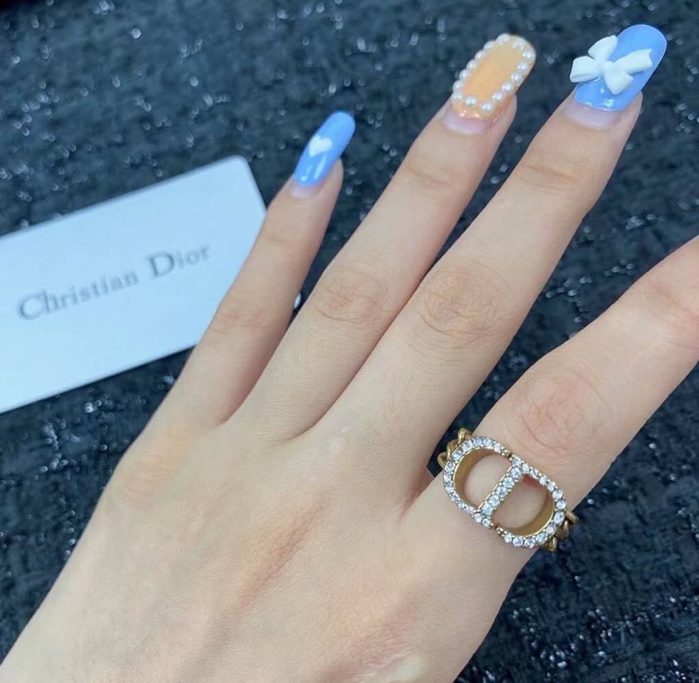 Luxury Chr1st1an D10r Classic AAA+ Ring