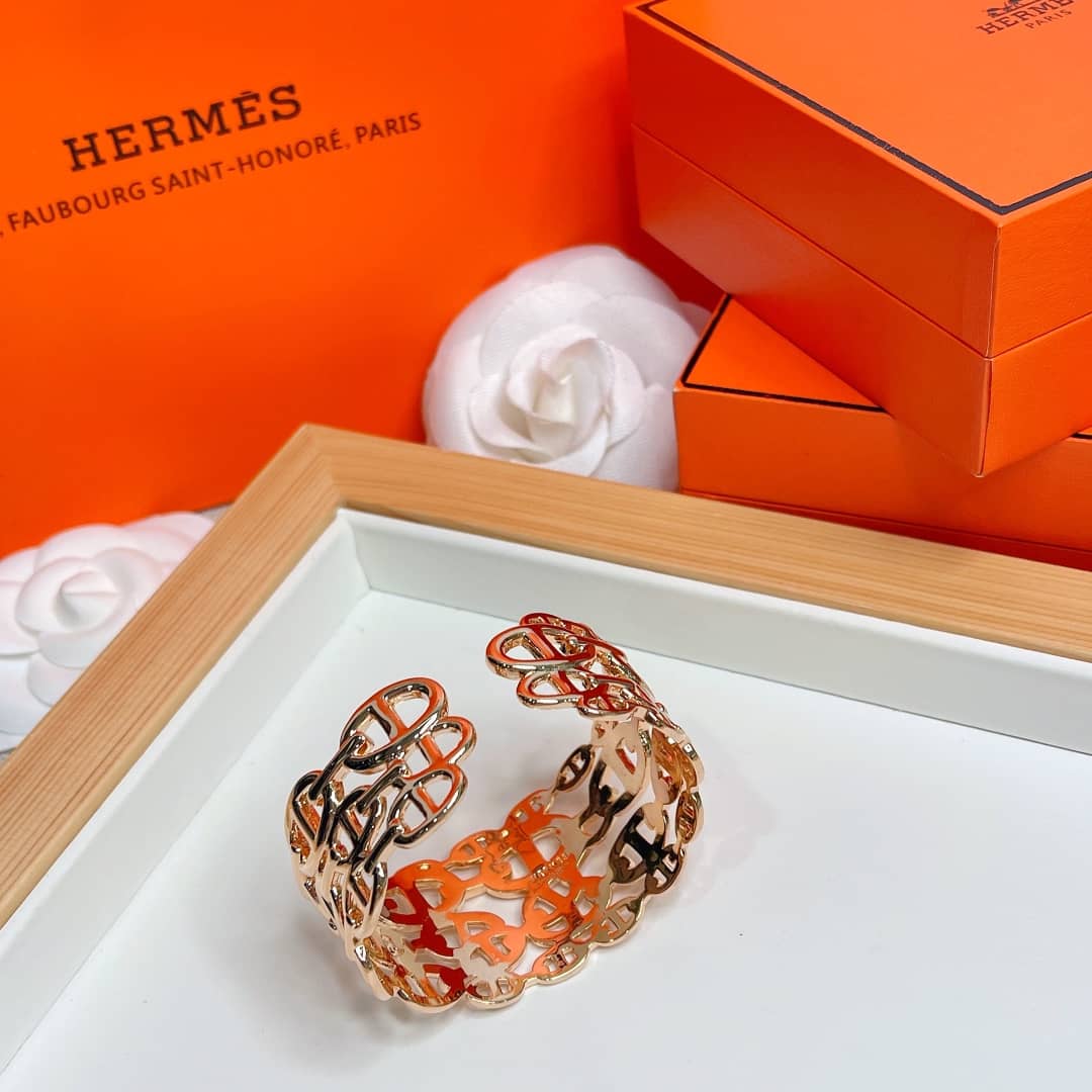 Wholesale H**me5 AAA+ Bracelet