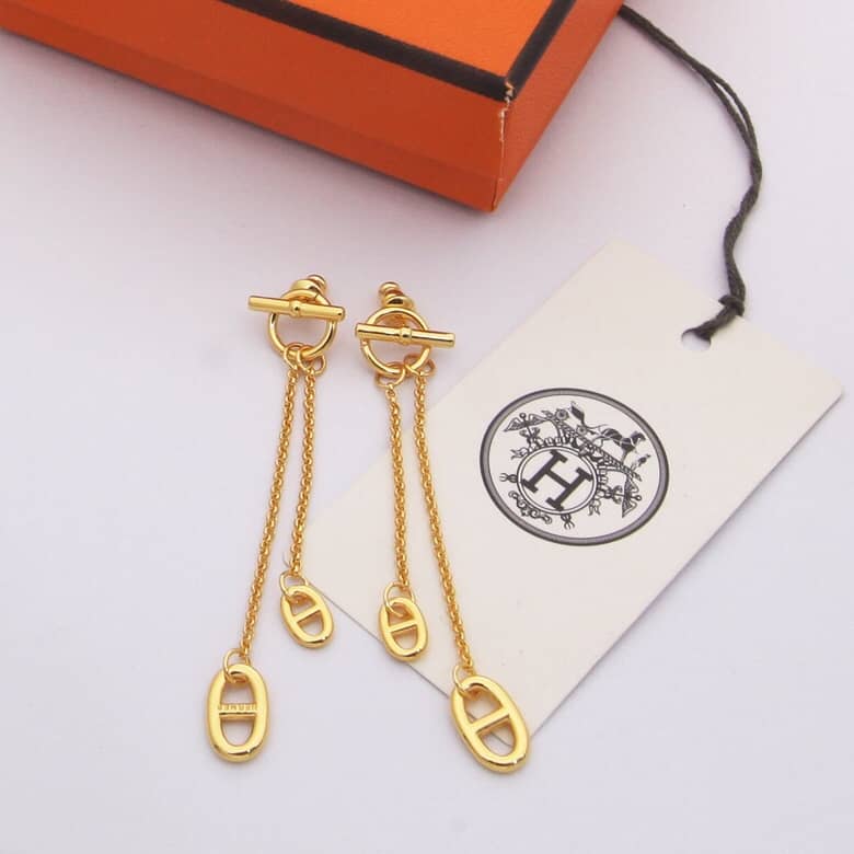 Fake L0vis Vvtt0n Logo Earring