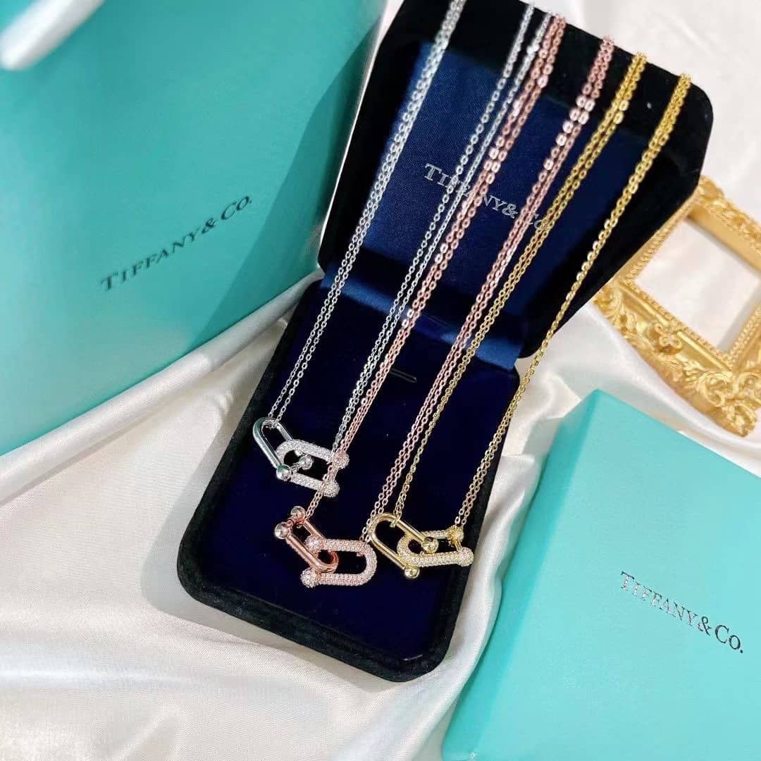 T*f*ny Necklace For Sale