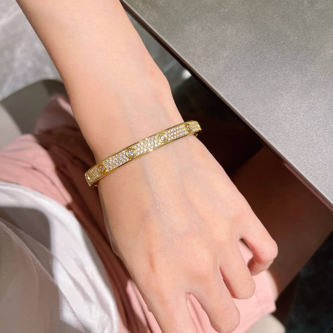 Ca*t1er Bracelet First Copy