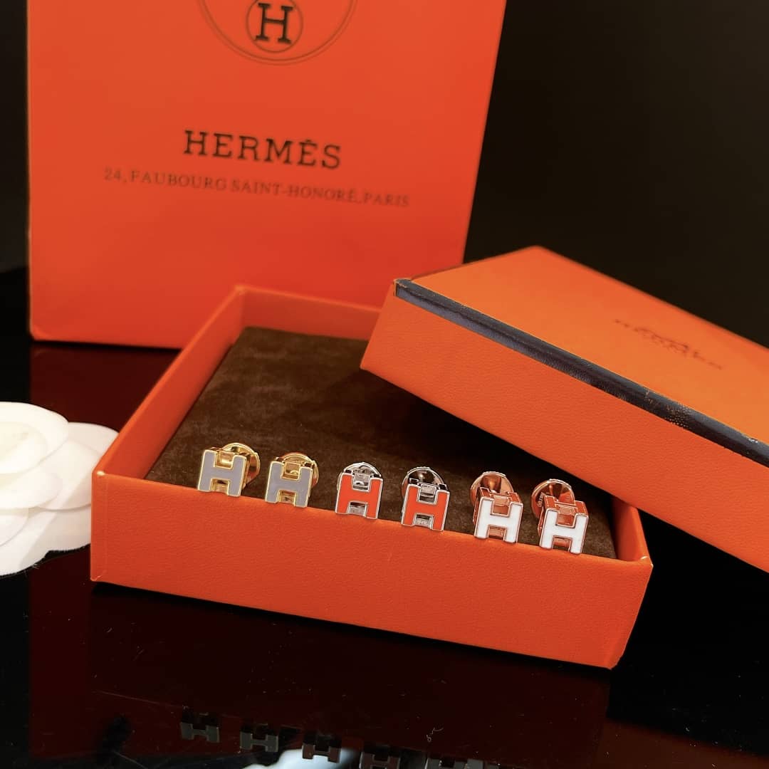 H**me5 Earring Copy