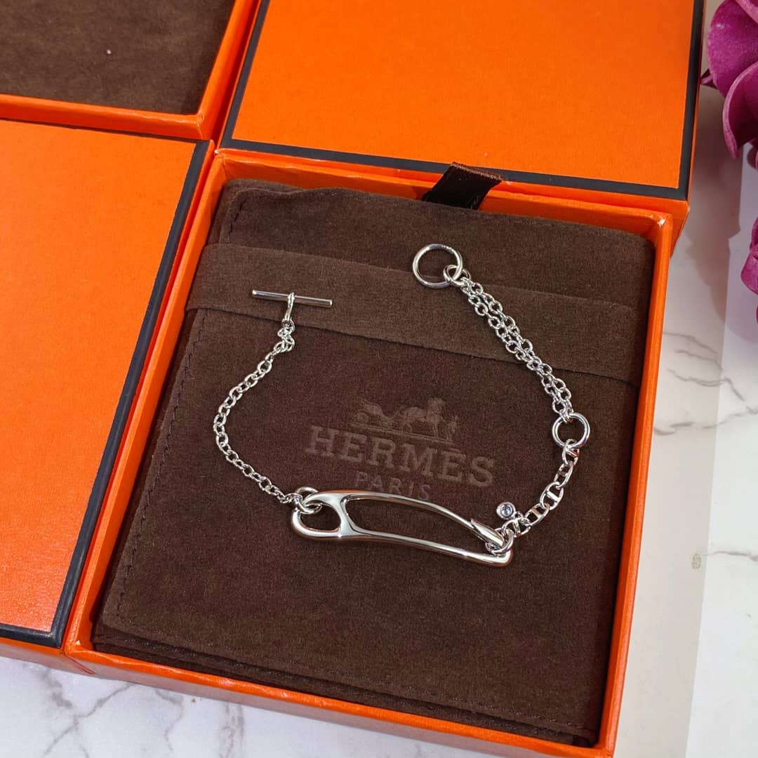 High Quality H**me5 Bracelet