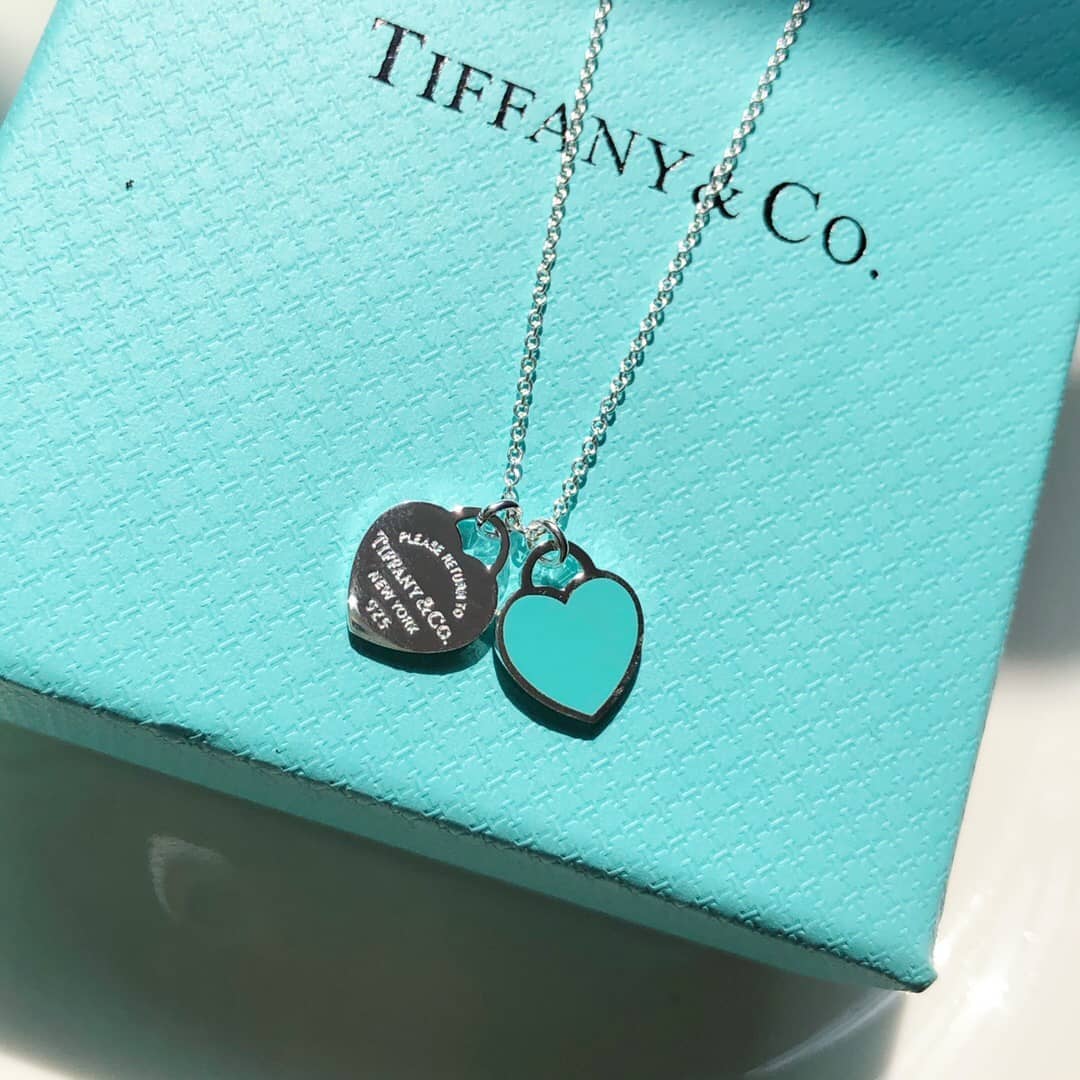 T*f*ny Necklace For Sale