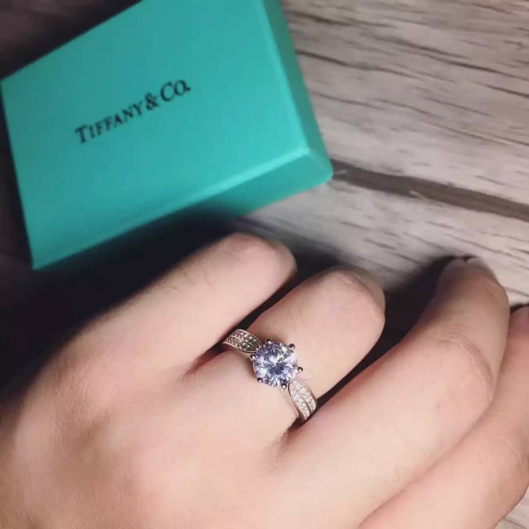 Luxury T*f*ny Classic AAA+ Ring