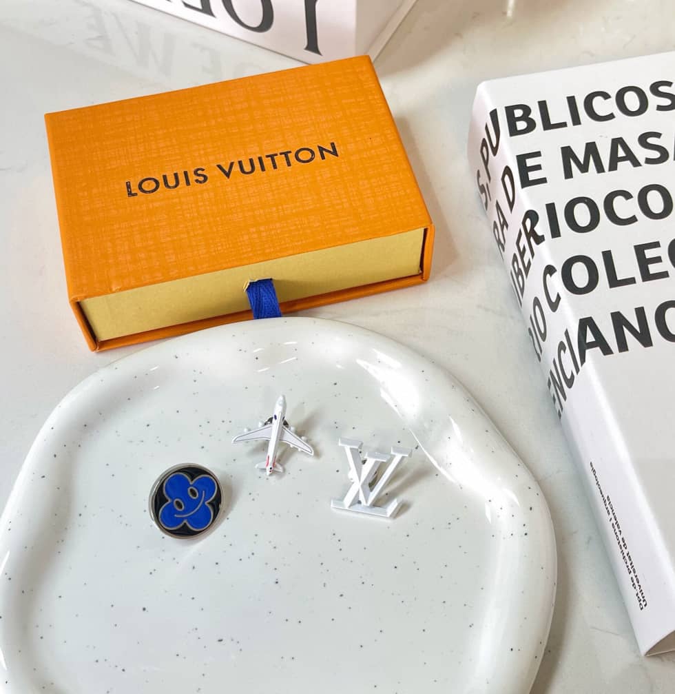 Replica L0vis Vvtt0n Brooch