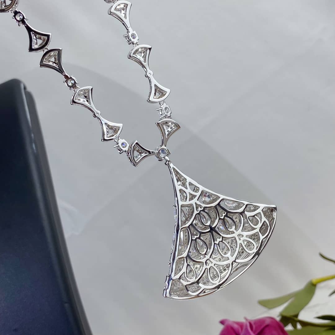 Bv1g*ai Necklace For Sale