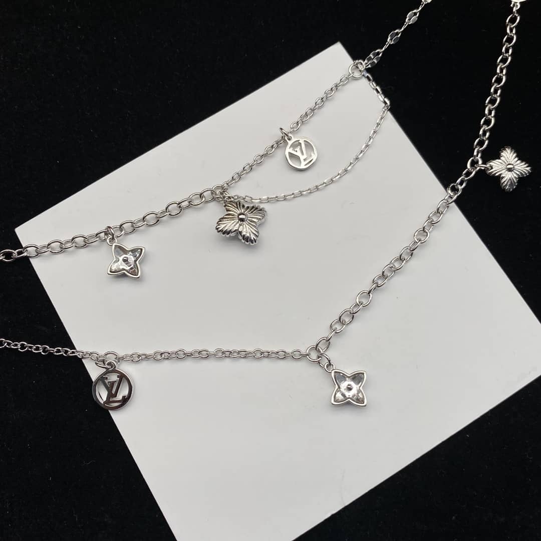 7 Star L0vis Vvtt0n Necklace
