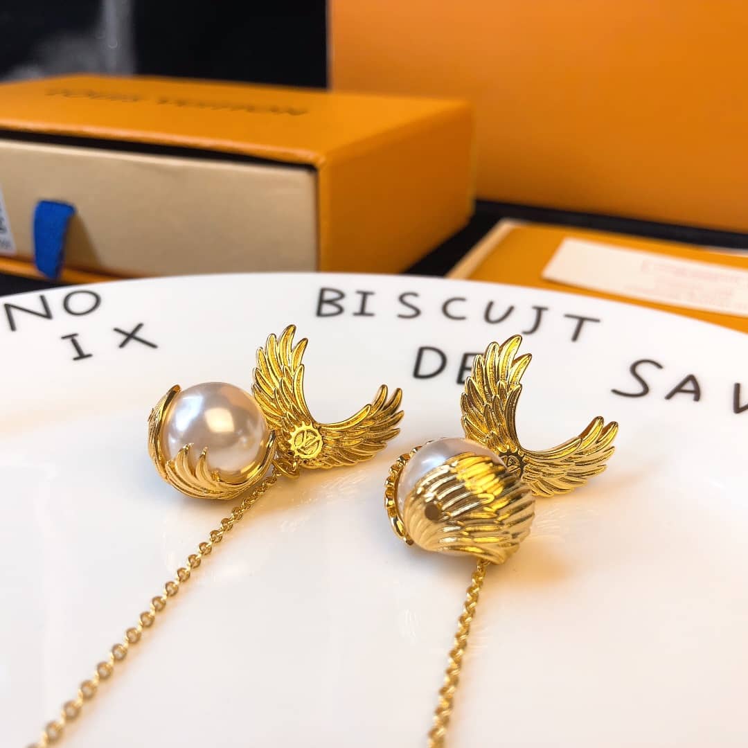 Wholesale L0vis Vvtt0n AAA+ Earring