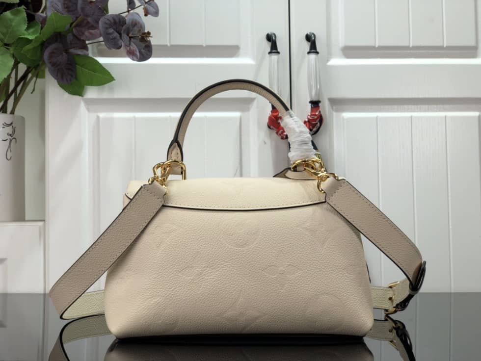 L0vis Vvtt0n Madeleine BB Monogram White M46008 Replica Shoulder Bag