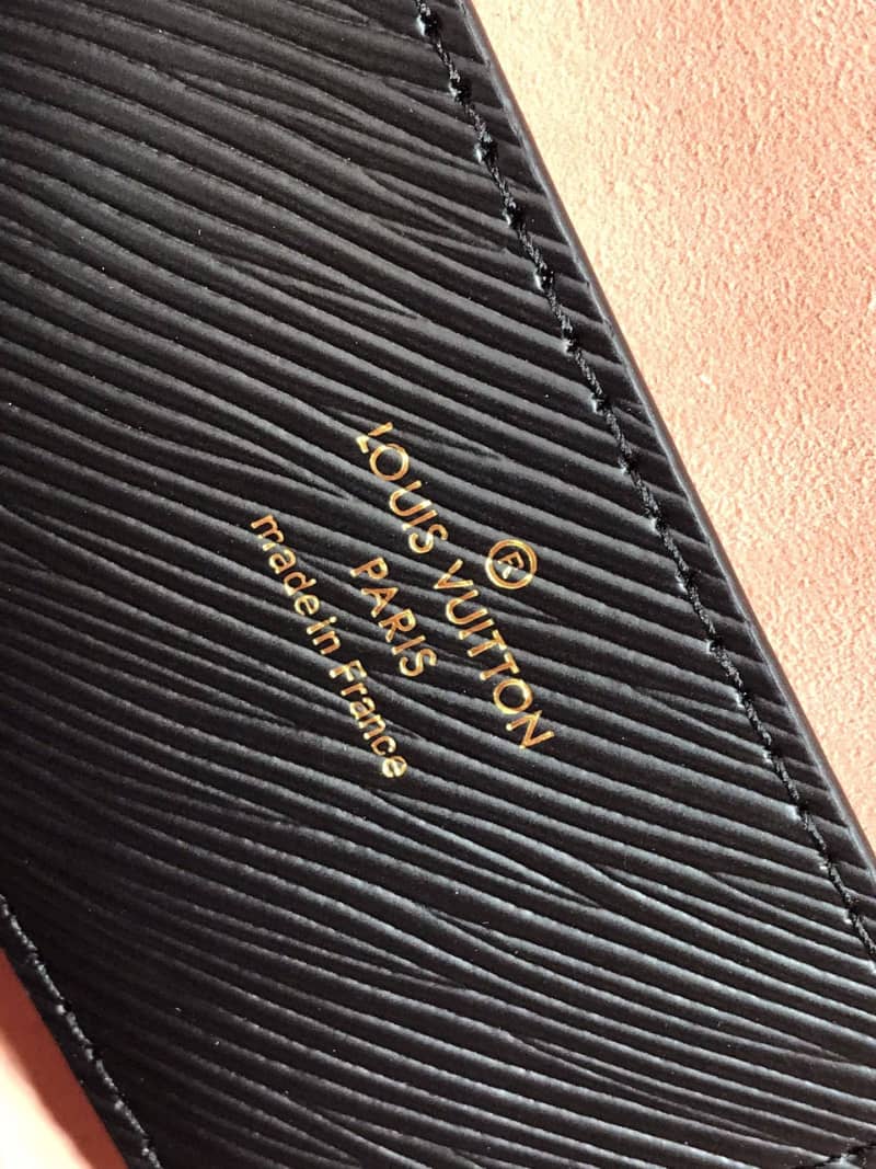 L0vis Vvtt0n Epi leather Twist MM Replica Handbag M57050