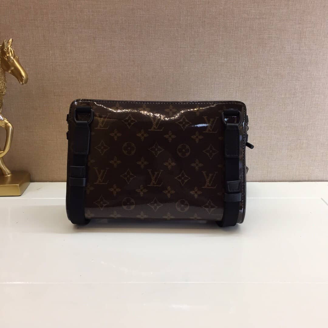 L0vis Vvtt0n PM Monogram Glaze Messenger Bag Replica M43895
