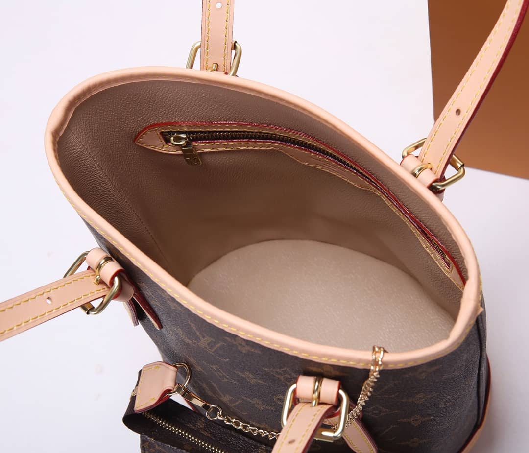 L0vis Vvtt0n Monogram Bucket Petit Replica Shoulder Bag M42238